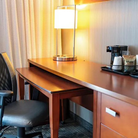 Courtyard By Marriott Nashua-2